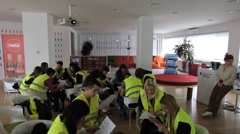 Studenti FEFA u poseti Coca-Cola Hellenic kompaniji