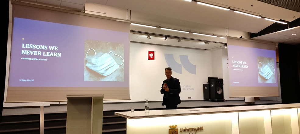 Zašto (ne) učimo iz kriza: Prof. Srđan Verbić održao uvodno predavanje na prestižnoj Living Knowledge konferenciji u Poljskoj