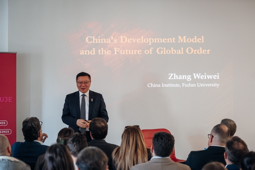 Kineski model razvoja i budućnost globalnog poretka: Profesor Zhang Weiwei održao predavanje na FEFA fakultetu
