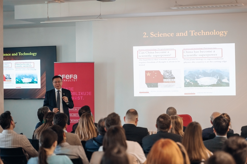 Kineski model razvoja i budućnost globalnog poretka: Profesor Zhang Weiwei održao predavanje na FEFA fakultetu